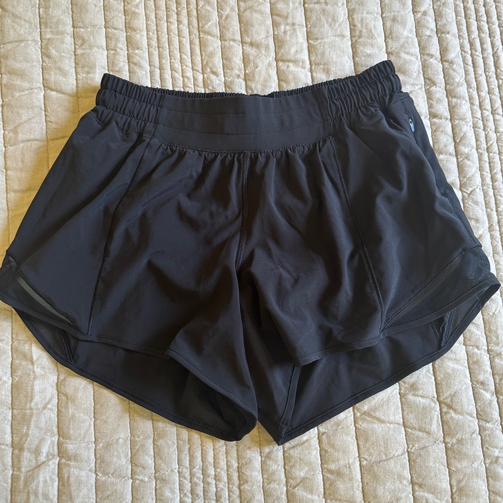 Lululemon Athletica Black Hotty Hot High-Rise Lined Short 2.5"